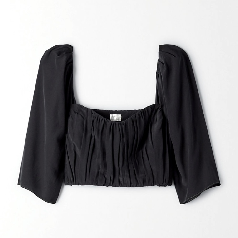 NWT Aritzia 100% Silk Samba crop Blouse Sz0